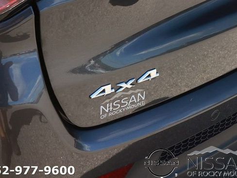 Used 2024 Jeep Compass Limited AWD/4WD image 10