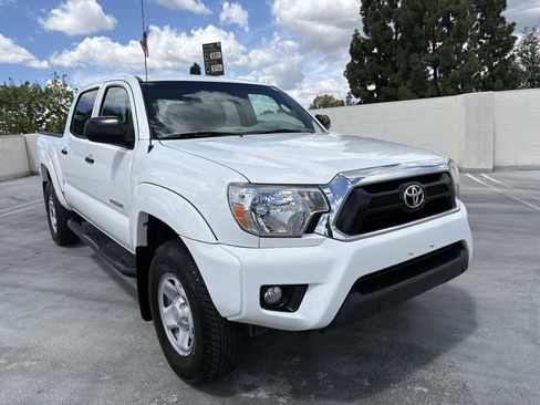Used 2015 Toyota Tacoma PreRunner w/ SR5 Package image 41