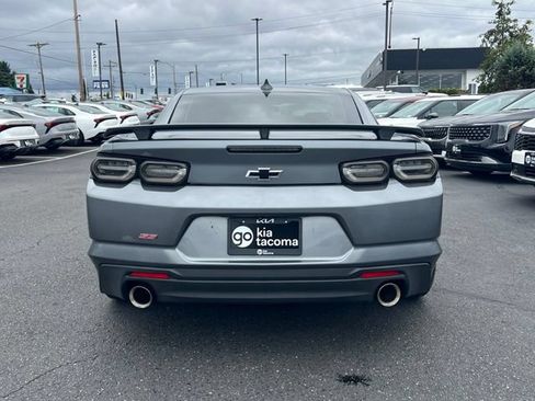 Used 2019 Chevrolet Camaro SS RWD image 6