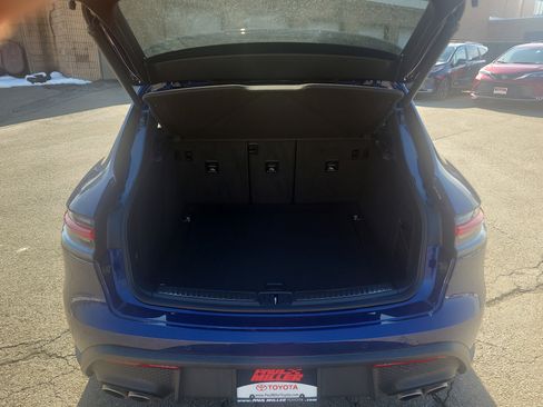 Used 2023 Porsche Macan S image 32