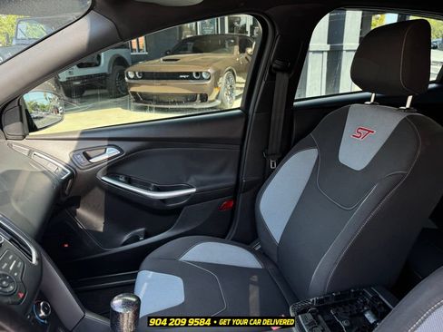 Used 2018 Ford Focus ST FWD image 27