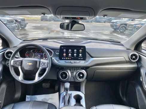 Used 2023 Chevrolet Blazer LT image 35