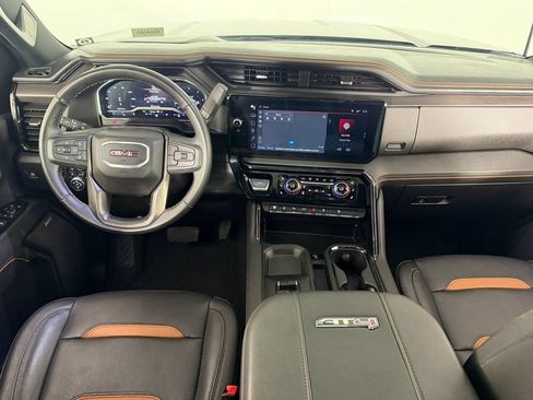 Used 2024 GMC Sierra 2500 AT4 w/ Technology Package AWD/4WD image 13