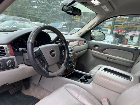 Used 2007 Chevrolet Avalanche LT w/ LT Preferred Equipment Group AWD/4WD image 7