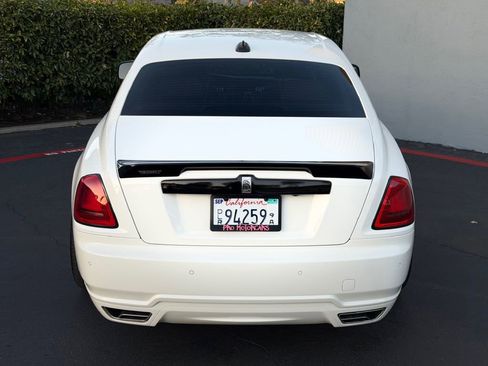Used 2011 Rolls-Royce Ghost image 26