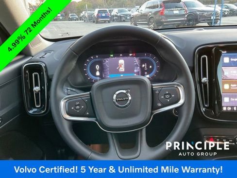 Certified 2025 Volvo XC40 B5 Core image 24