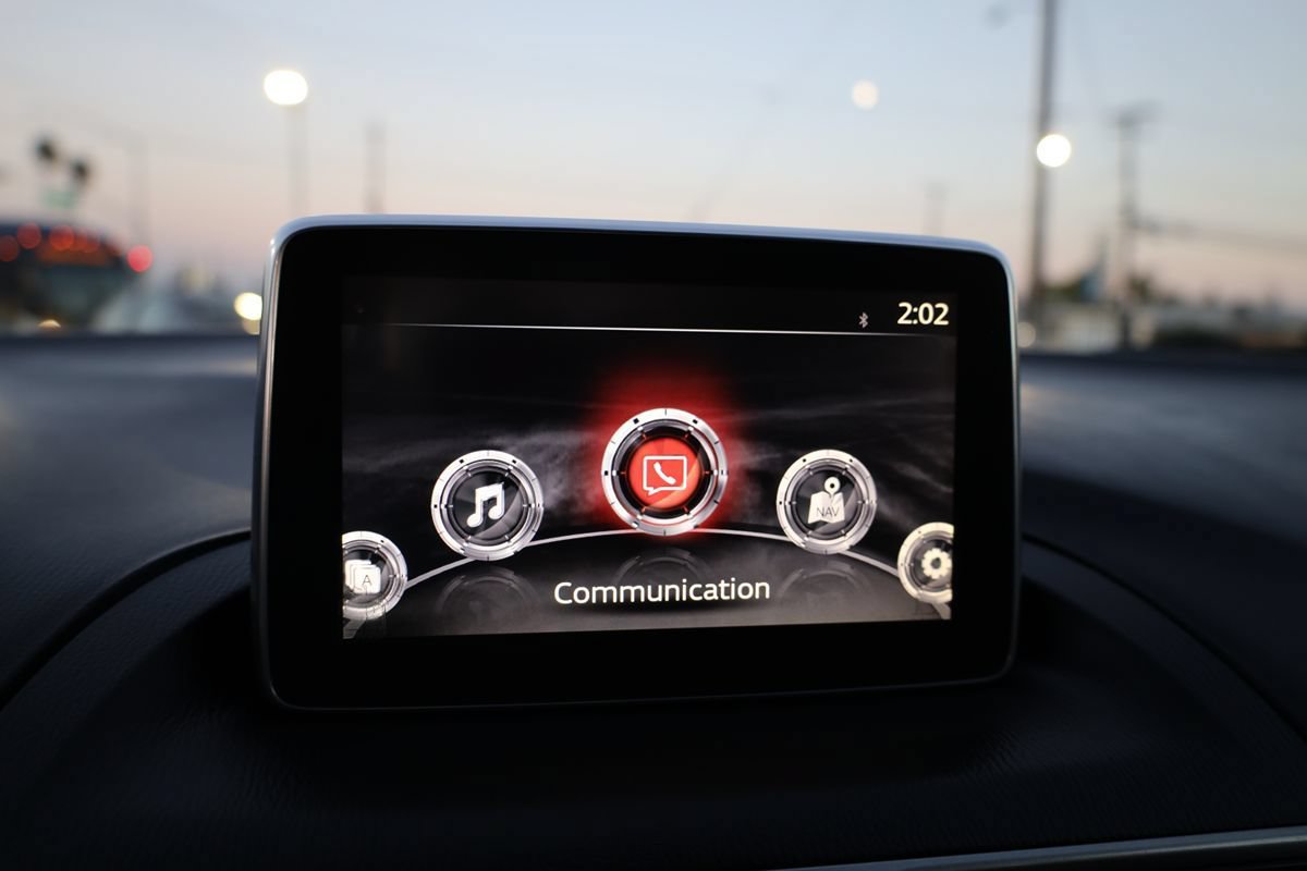 Used 2016 MAZDA MAZDA3 i Touring w/ Popular Equipment Package FWD image 23