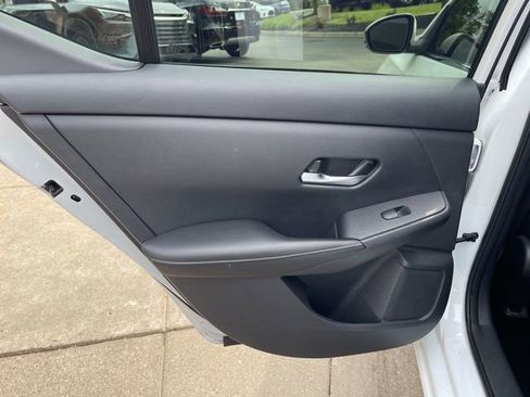 Used 2020 Nissan Sentra SV FWD image 33