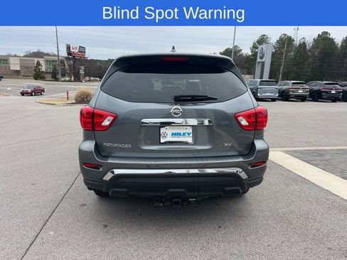 Used 2020 Nissan Pathfinder SV image 8
