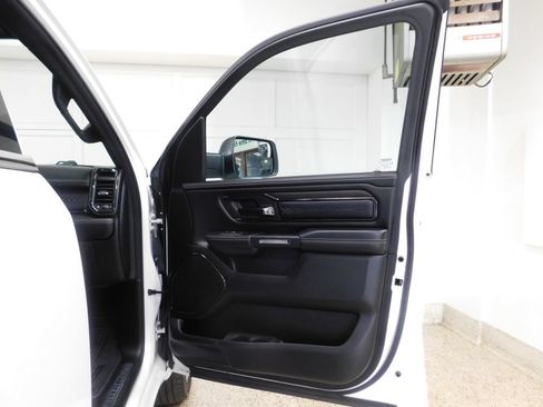 Used 2022 RAM 1500 Limited w/ Body-Colour Bumper Group AWD/4WD image 68