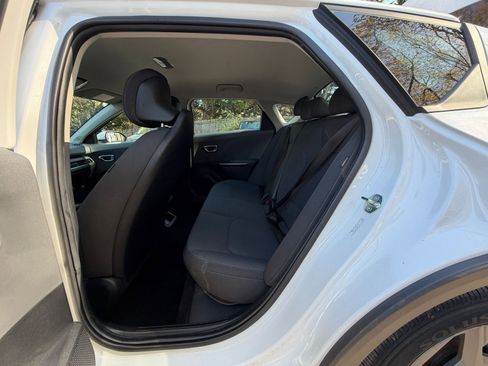 Used 2025 Kia K4 FWD image 24