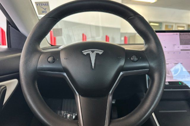 Used 2019 Tesla Model 3 Standard Range Plus RWD image 25