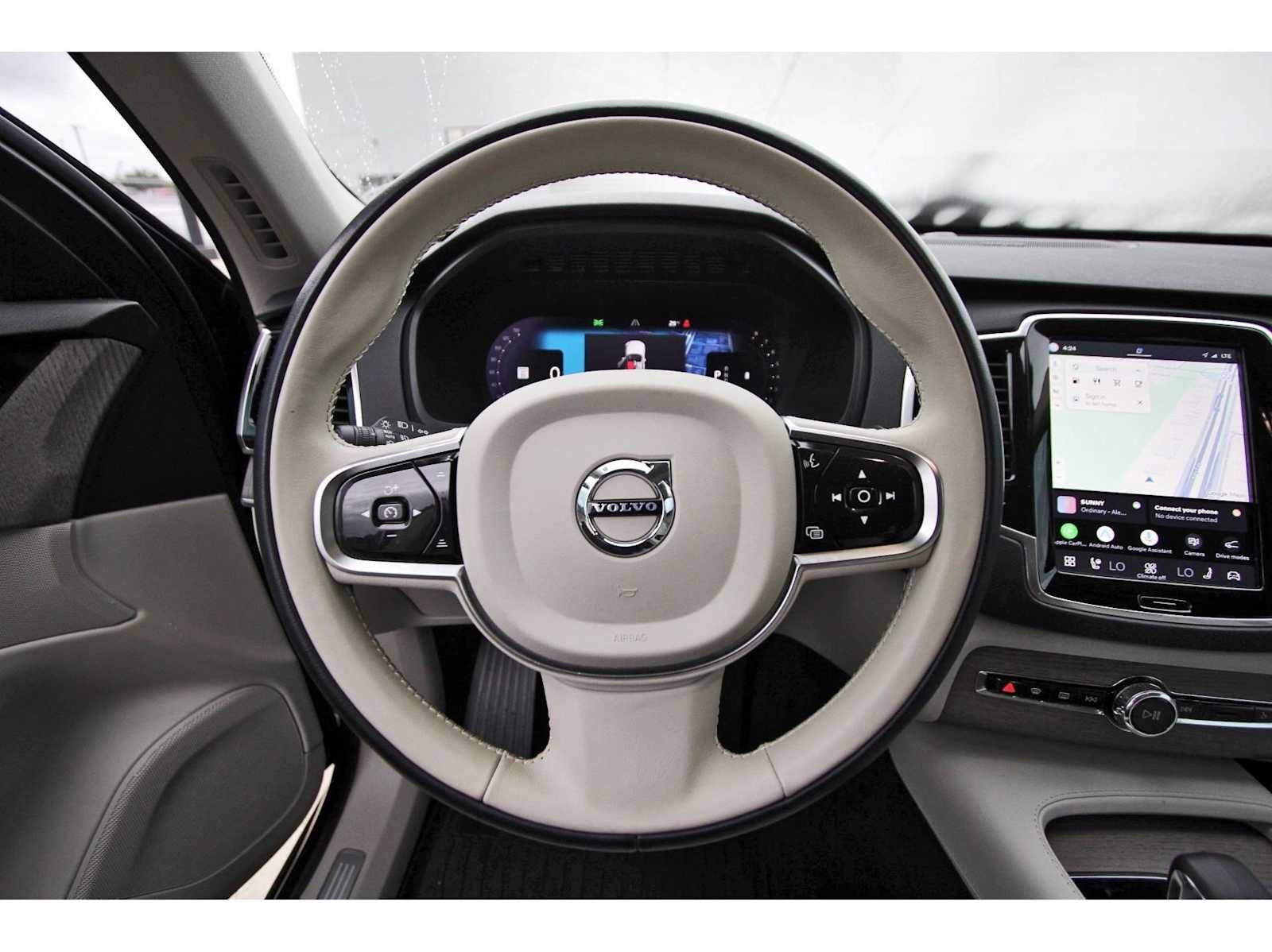 Used 2023 Volvo XC90 B6 Plus w/ Protection Package Premier AWD/4WD image 13