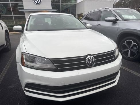 Used 2017 Volkswagen Jetta S image 8