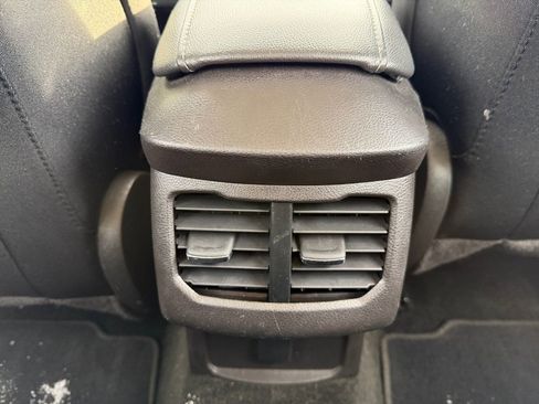 Used 2016 Ford Fusion SE image 23