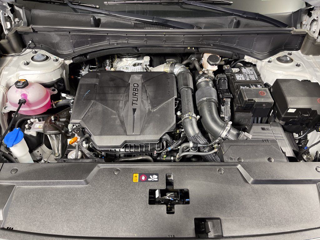 Certified 2026 Hyundai Santa Fe SEL FWD image 10