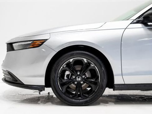 Used 2025 Honda Accord SE image 23