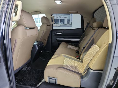 Used 2019 Toyota Tundra SR5 w/ SR5 Upgrade Package AWD/4WD image 10