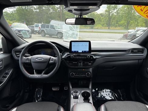 Used 2024 Ford Escape ST-Line Select AWD/4WD image 8