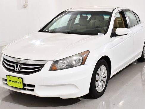 Used 2012 Honda Accord LX image 2
