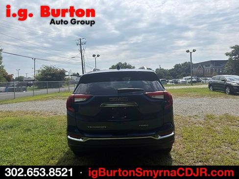 Used 2022 GMC Terrain SLT AWD/4WD image 6