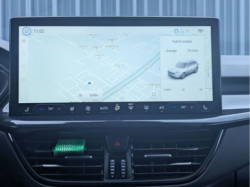 Used 2025 Ford Escape ST-Line w/ Tech Pack #1 FWD image 19