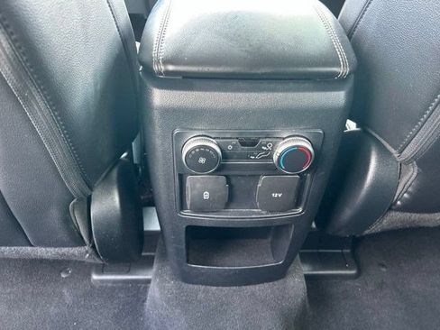 Used 2021 Ford Explorer XLT w/ Equipment Group 202A AWD/4WD image 43