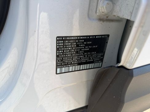 Used 2023 Volkswagen Taos SE FWD image 34