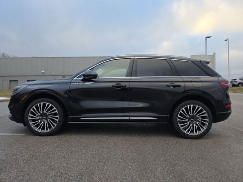 Used 2021 Lincoln Corsair Reserve w/ Equipment Group 201A image 7