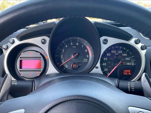 Certified 2019 Nissan 370Z Touring Sport image 20