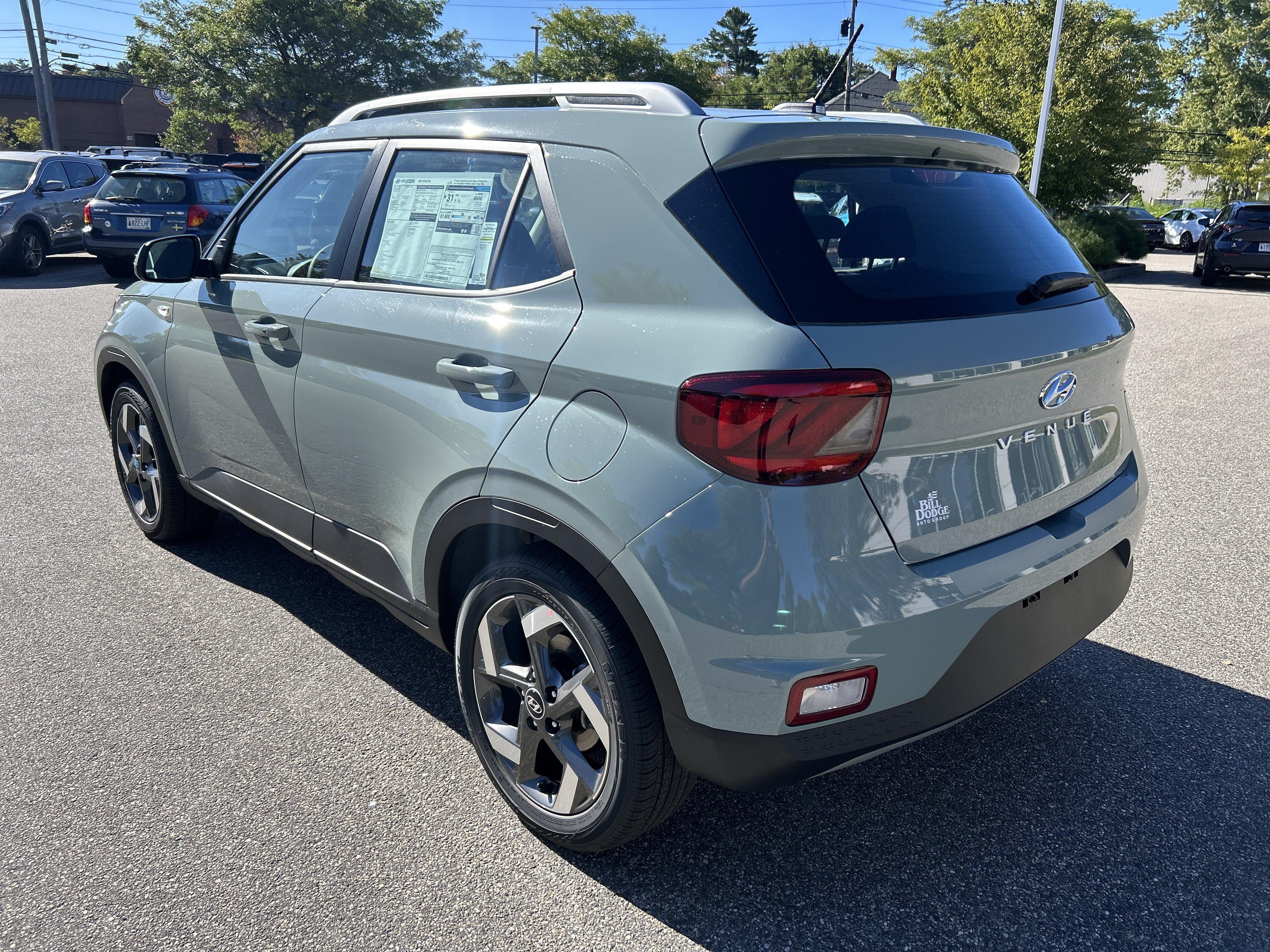 New 2026 Hyundai Venue SEL FWD image 34