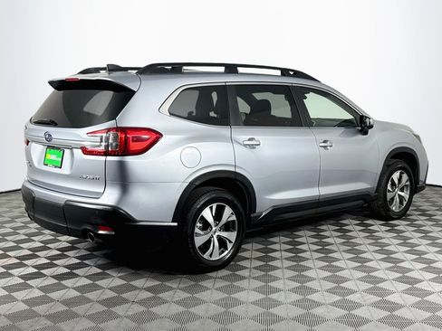Used 2025 Subaru Ascent Premium AWD/4WD image 8