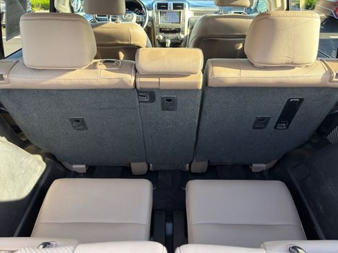 Used 2020 Lexus GX 460 Luxury w/ Accessory Package AWD/4WD image 23