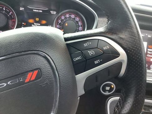 Used 2017 Dodge Challenger R/T Scat Pack w/ Leather Interior Group image 21