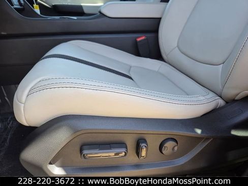 New 2026 Honda Pilot EX-L image 16