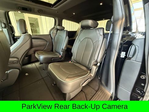 New 2026 Chrysler Pacifica Limited w/ S Appearance Package image 11