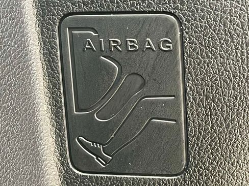 Certified 2025 Mercedes-Benz GLB 250 4MATIC image 35