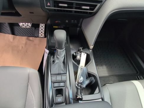 Certified 2026 Toyota Camry SE w/ Convenience Package FWD image 22