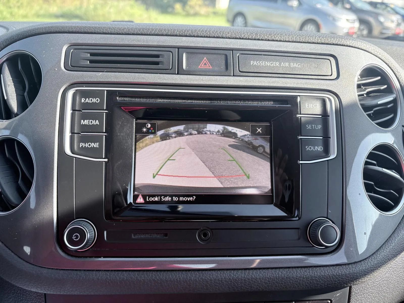 Used 2017 Volkswagen Tiguan S FWD image 13