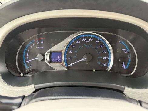 Used 2013 Toyota Sienna XLE FWD image 18