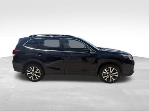 Used 2024 Subaru Forester Limited AWD/4WD image 2