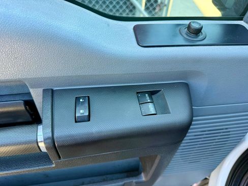 Used 2016 Ford F250 XL w/ XL Appearance Package AWD/4WD image 15