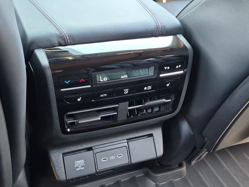 Used 2025 Acura MDX Type S AWD/4WD image 30