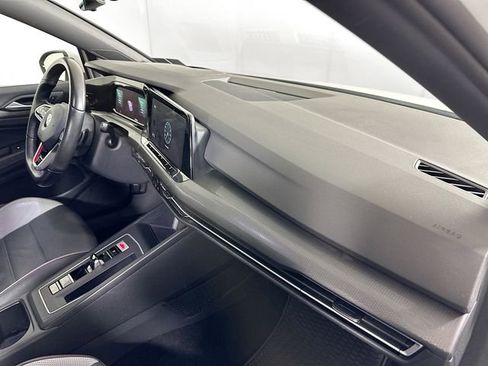 Used 2022 Volkswagen GTI Autobahn image 31