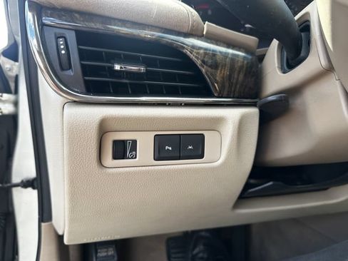 Used 2015 Cadillac ATS Luxury w/ Sun And Sound Package AWD/4WD image 30