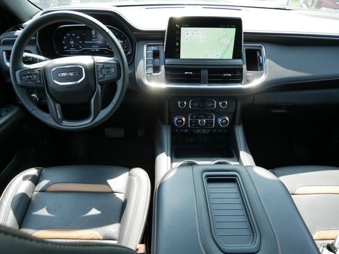 Used 2024 GMC Yukon AT4 AWD/4WD image 18