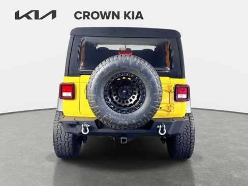 Used 2020 Jeep Wrangler Sport AWD/4WD image 7