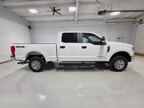 Used 2022 Ford F250 XL w/ Power Equipment Group image 9