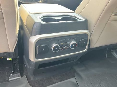 Used 2023 Ford Expedition Limited AWD/4WD image 21