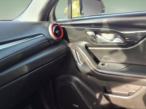 Used 2022 Chevrolet Blazer RS w/ Enhanced Convenience Package image 21